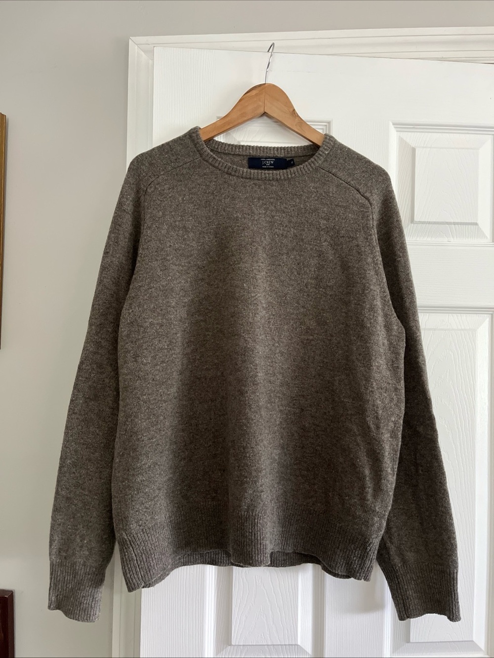 J.Crew 100% LambsWool Men's Grey Brown Crewneck knit Sweater